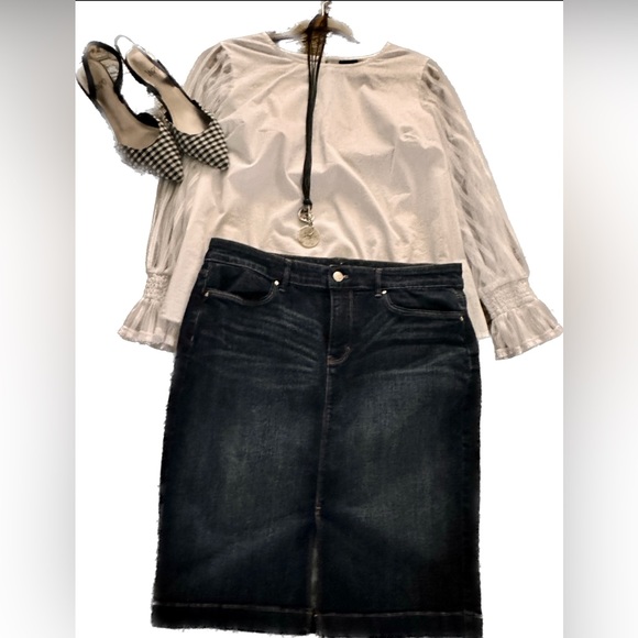 White House Black Market Dresses & Skirts - White House Black Market Jean skirt